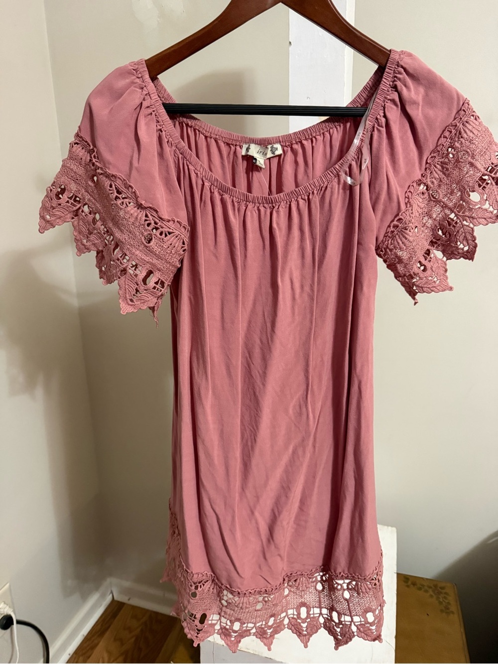 New Iris Lace Trimmed Tunic Top